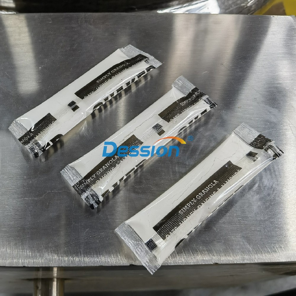 為什么有的粉末包裝機(jī)會堵料，有的下料卻很通暢！